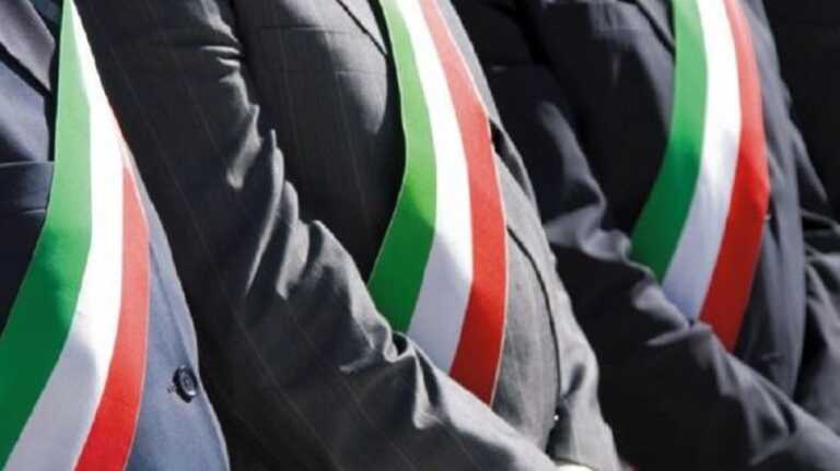 Ischia, Pichetto Fratin: «Sindaci in galera». Ma da Decaro non ci sta Ischia, Pichetto Fratin: «Sindaci in galera». Ma da Decaro non ci sta