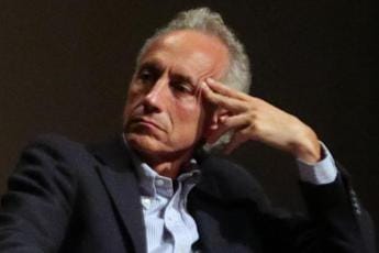 Galleria foto 'Travaglio: “Furio Colombo su figlia Meloni? Velo pietoso…”' - foto 1