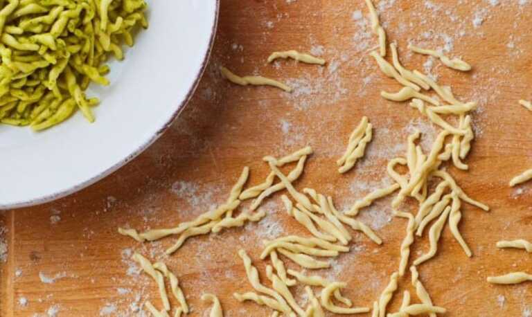 Pasta fresca più a lungo grazie ai batteri “buoni”: lo studio dei ricercatori dell’UniBa