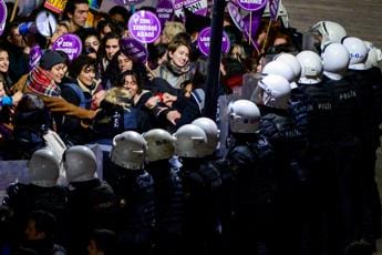 Galleria foto 'Turchia, fermata un’italiana a Istanbul dopo una manifestazione' - foto 1