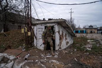 Galleria foto 'Ucraina, Russia accusa Kiev: “Giustiziati 10 prigionieri di guerra”' - foto 1