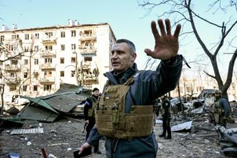 Galleria foto 'Ucraina, Zelensky critica sindaco Kiev: “Non ha fatto abbastanza”' - foto 1
