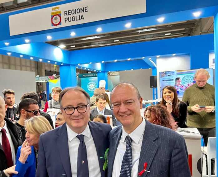 JOB&Orienta, il ministro Valditara visita lo stand della Puglia: «Regione all’avanguardia sulla formazione» JOB&Orienta, il ministro Valditara visita lo stand della Puglia: «Regione all’avanguardia sulla formazione»