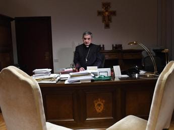 Galleria foto 'Vaticano, cardinale Becciu indagato per associazione a delinquere' - foto 1