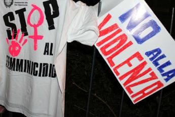 Galleria foto 'Violenza contro donne, Mattarella: “E’ aperta violazione diritti umani”' - foto 1