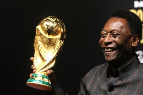 Addio a Pelé, O Rei del calcio amato da tutto il mondo