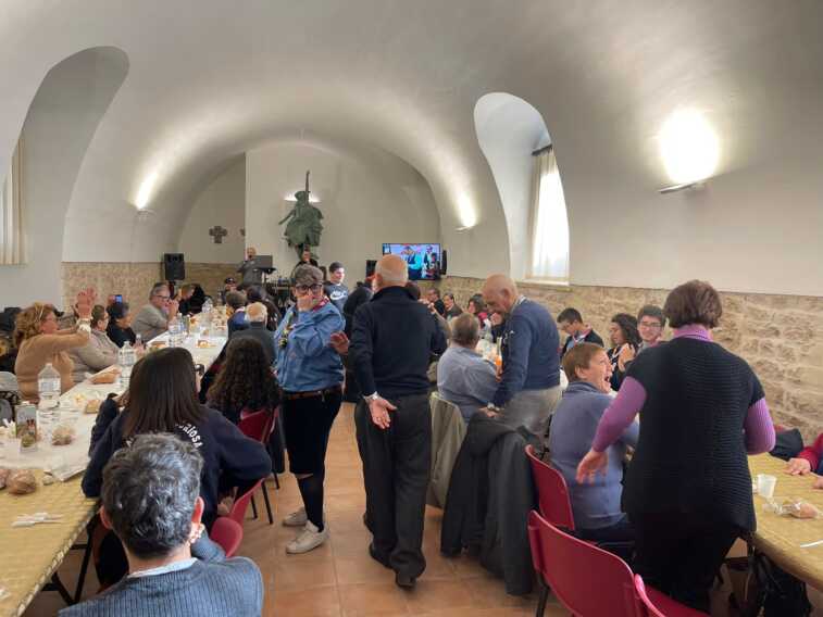 A Molfetta un pranzo sociale per sconfiggere la solitudine