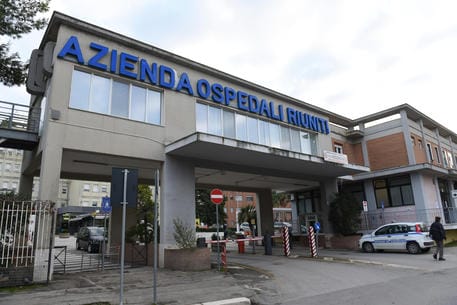 Bimbo di otto anni muore travolto da un’auto mentre giocava sul ciglio di una strada nelle campagne di Foggia