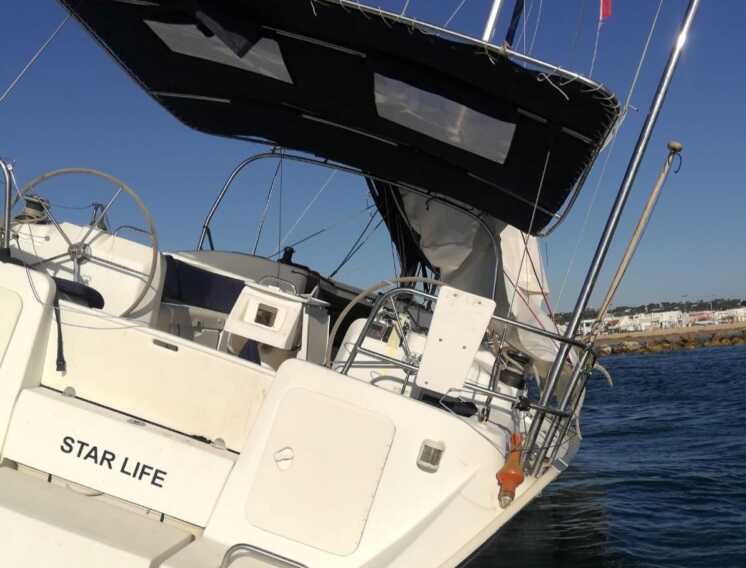Nuova barca “fantasma” incagliata in Salento: è il quinto caso in due settimane