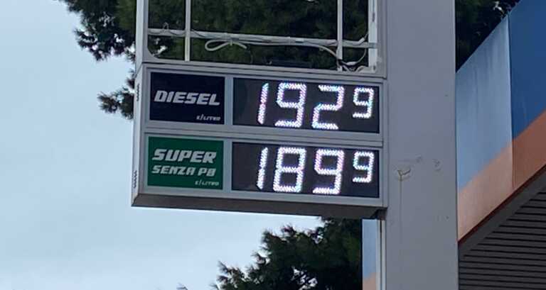 Benzina, stop agli sconti. Gli automobilisti sul piede di guerra