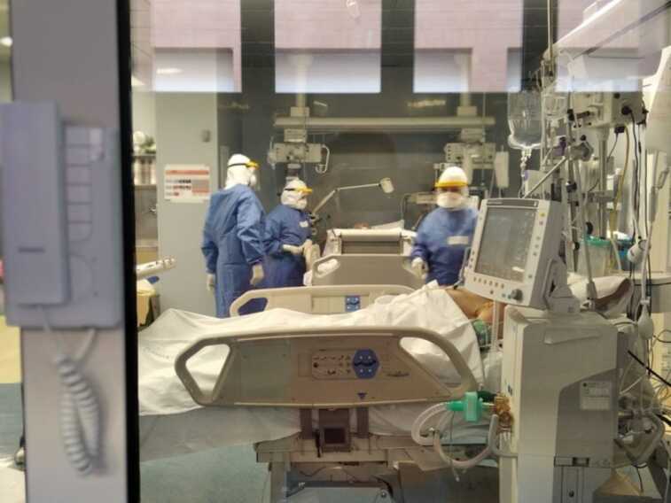 Covid, in Puglia 8 morti e 1.646 nuovi positivi. Aumentano i ricoveri