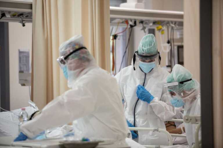 Covid, in Puglia nessun decesso e 481 nuovi positivi. Tornano a crescere i casi nel Barese