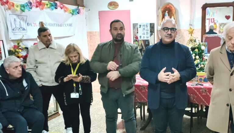 Borraccino nella sede Pd del quartiere Salinella a Taranto: «Ripartiamo dalle periferie»