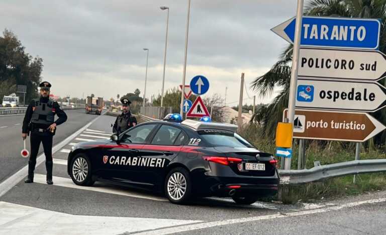 Policoro, ruba denaro e attrezzature da un locale comunale: 40enne arrestato in flagranza