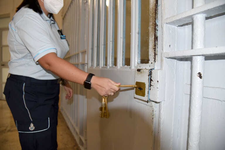 Bari, disposto il carcere duro per i vertici del clan Strisciuglio