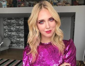 Chiara Ferragni in intimo su social, valanga di critiche. Lei sbotta: “Fate schifo”