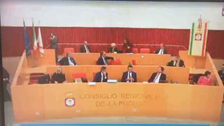 “Sgambetto” di Emiliano a Decaro: passa la norma salva legislatura