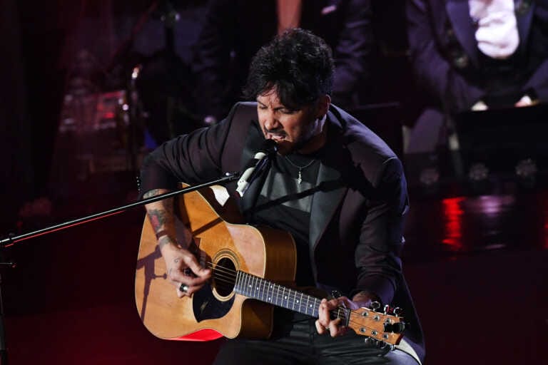“Racconti unplugged”: doppia data in Puglia per Fabrizio Moro