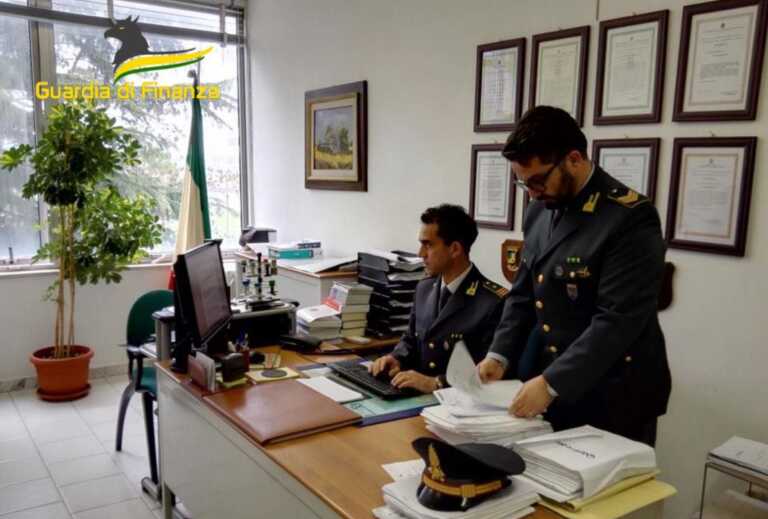 Fatture intestate a persone defunte: nei guai società del Barese, sequestrati 4 mln di euro