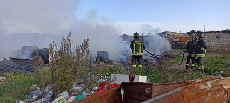 Incendio nel ghetto di Borgo Mezzanone: distrutte 4 baracche