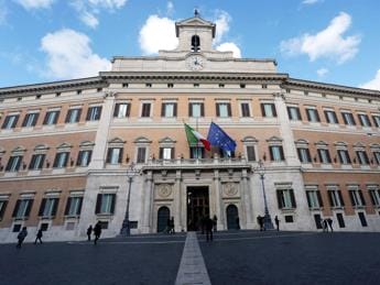 Manovra 2023, testo in aula alla Camera mercoledì