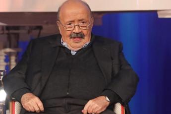 Maurizio Costanzo: “Imbecille’ a Montesano? L’ho detto con stizza, la sua una distrazione ingenua”