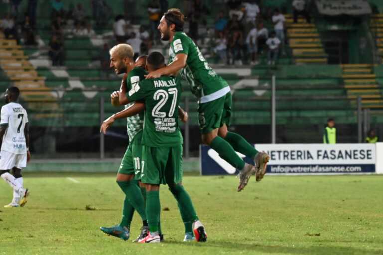 Il Monopoli rifila 5 gol al Gelbison nell’anticipo della 20esima di C