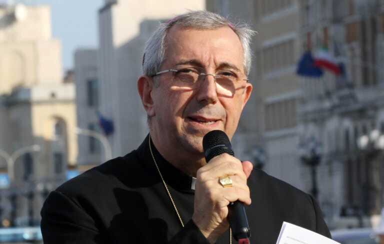 Bari prega per la pace, monsignor Satriano: «Guerra e povertà dilagano. Colpa di una società malata»