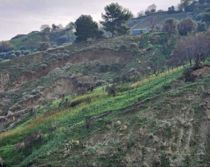 La fragilità che colpisce Pisticci: necessari interventi urgenti