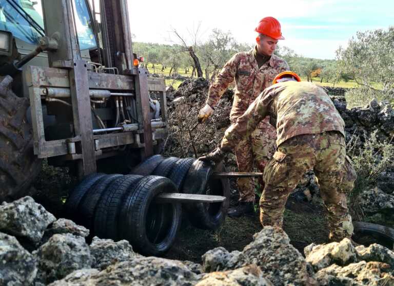 Santeramo, oltre 300 pneumatici abbandonati rimossi dalle Grotte di Sant’Angelo – FOTO