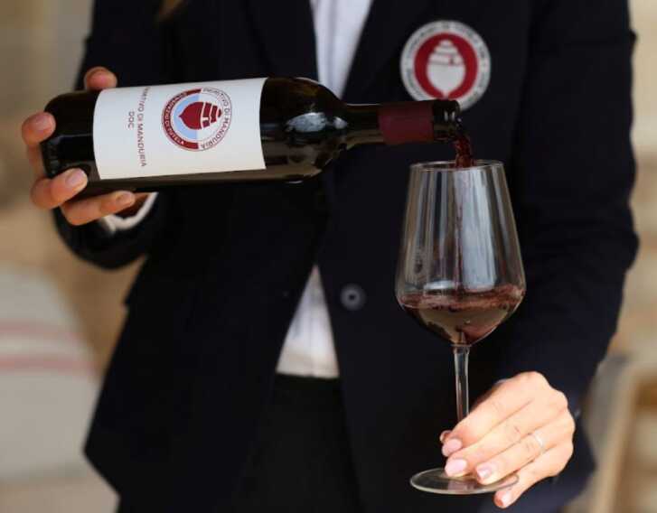 Primitivo di Manduria DOC: la “fascetta di Stato” ne contrassegnerà l’autenticità