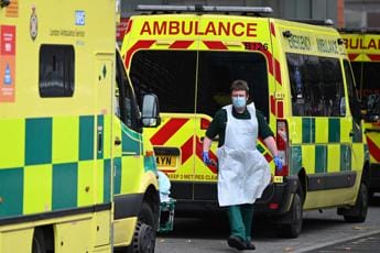 Sciopero infermieri, ospedali Gb in tilt: saltano operazioni e visite