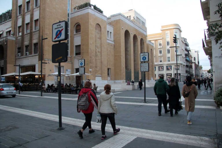 Bari, il ponte dell’Immacolata è flop: «Pochissime le prenotazioni»