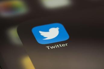 Twitter, spunte blu a pagamento da domani