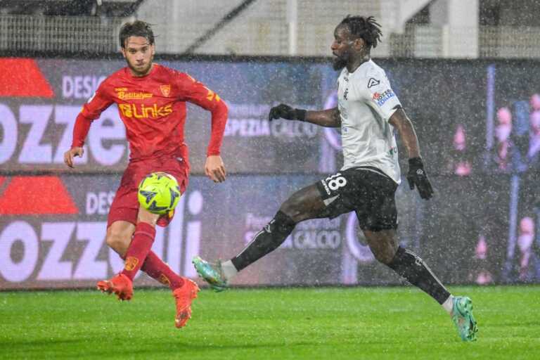 Galleria foto 'Tanta pioggia ma niente gol, pari fra Spezia e Lecce' - foto 1