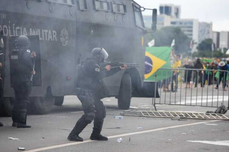 Galleria foto 'In Brasile situazione sotto controllo, Bolsonaro respinge le accuse' - foto 1