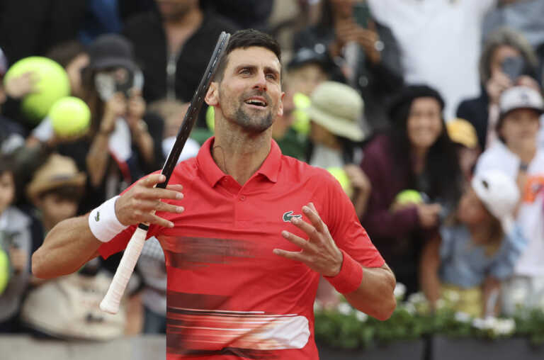 Galleria foto 'Djokovic trionfa per la decima volta agli Australian Open' - foto 1