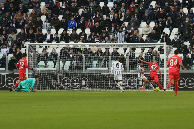 Galleria foto 'Impresa del Monza allo Stadium: Juve battuta 2-0' - foto 1