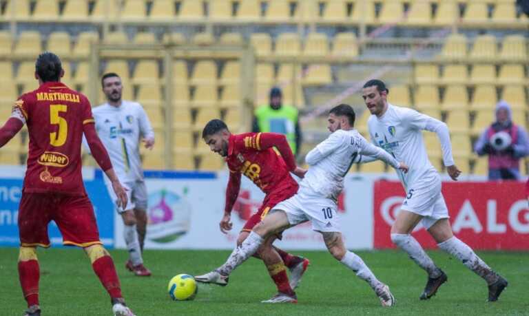Serie C: tris del Foggia al Potenza. Troppo Catanzaro per il Cerignola: al “Ceravolo” finisce 4-0