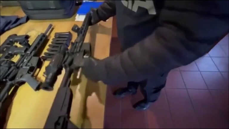 Galleria foto 'Identificati e denunciati 2 promotori gruppo No-vax “Guerrieri ViVi”' - foto 1