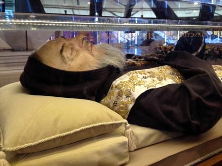 San Giovanni Rotondo, rubato il guanto di Padre Pio