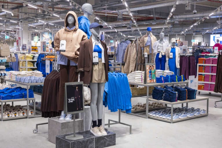 Galleria foto 'Apre Primark a Casamassima: in tantissimi all’inaugurazione del nuovo store nel Parco commerciale – FOTO' - foto 7
