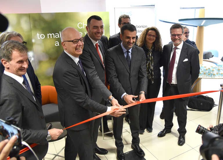 Bari, ecco la nuova sede di Atos. Decaro: «Facciamo della città un punto di riferimento dell’IT» – VIDEO