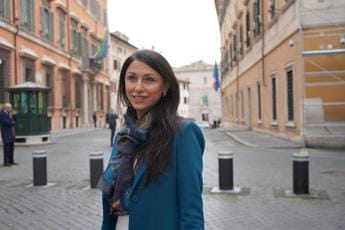 Galleria foto 'Aborto, M5S: “Con ddl Fdi sarà esproprio patriota dell’utero”' - foto 1