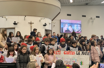 Galleria foto 'Al Bunker di Palermo il ‘No alla mafia’ dei bambini delle Madonie' - foto 1