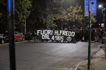 Galleria foto 'Alfredo Cospito, il medico: “E’ quasi sottopeso, rischia la vita”' - foto 1