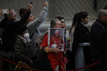 Benedetto XVI, oggi i funerali: l’addio e il rito per il Papa emerito Benedetto XVI, oggi i funerali: l’addio e il rito per il Papa emerito
