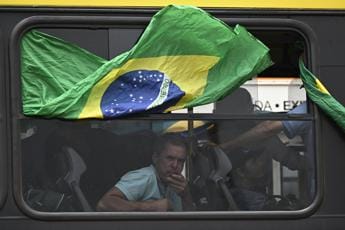 Galleria foto 'Brasile, identificato chi ha finanziato trasporto dei rivoltosi a Brasilia' - foto 1