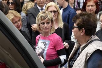 Galleria foto 'Caso Pamela, mamma ricevuta a ministero Giustizia mostra foto choc: “Verifiche sul caso”' - foto 1