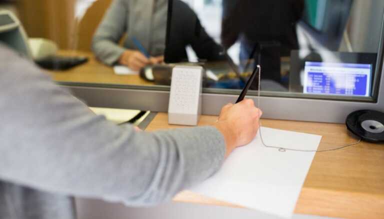 Un conto corrente “pesa” il 7% in più: costi in rialzo soprattutto negli istituti solo online